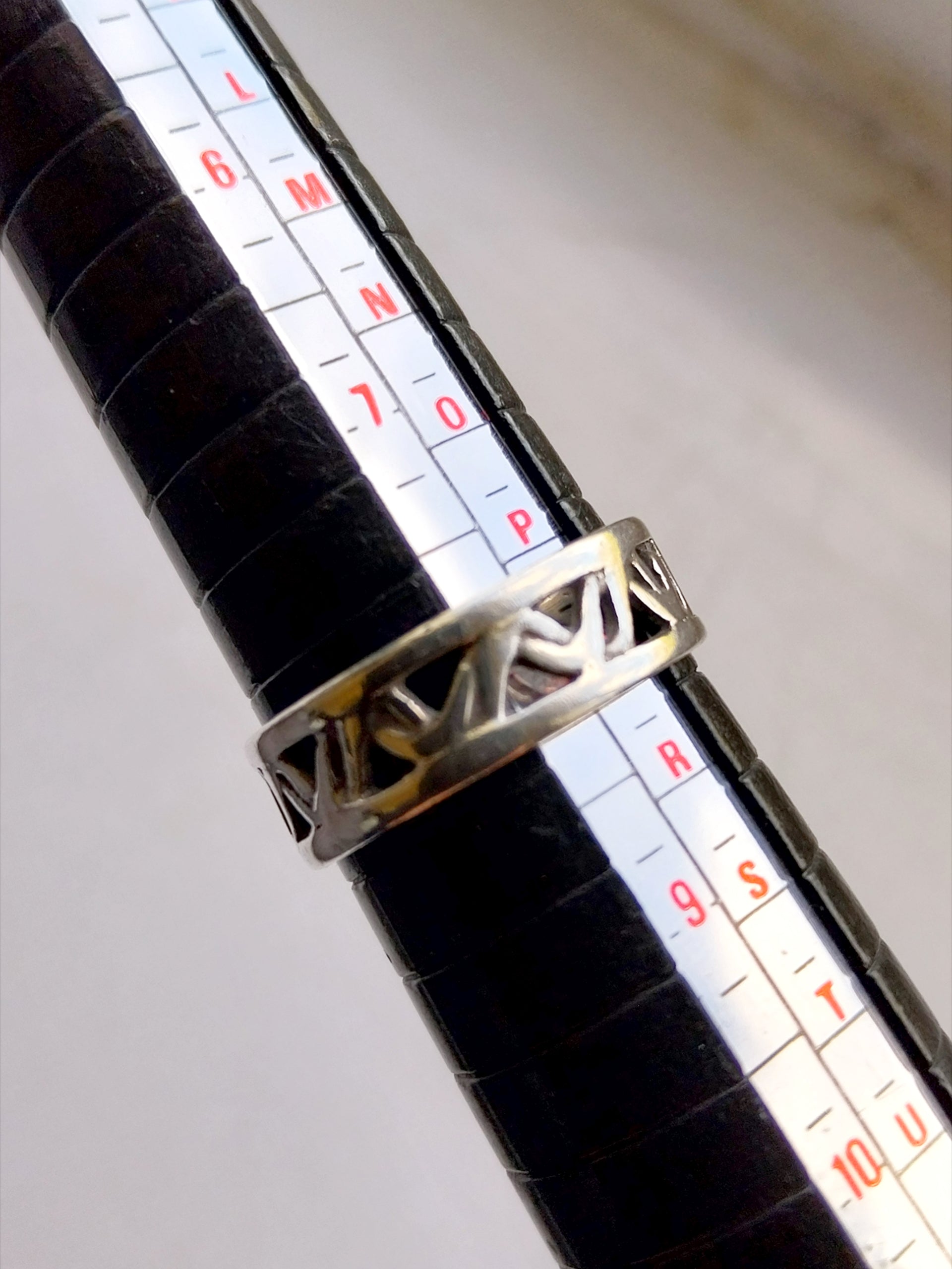 Sterling Silver Wave RING - 925 Sterling Silver - Size uk Q ( 8) 2.9g