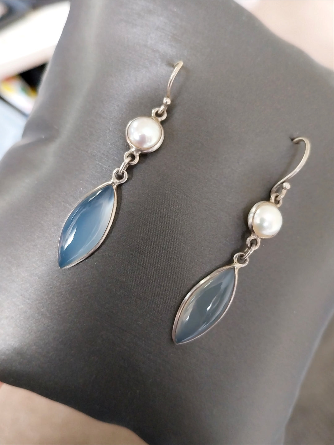 Sterling SILVER & Moonstone Necklace and Matching Earrings Gift Set 18" - 13.2g