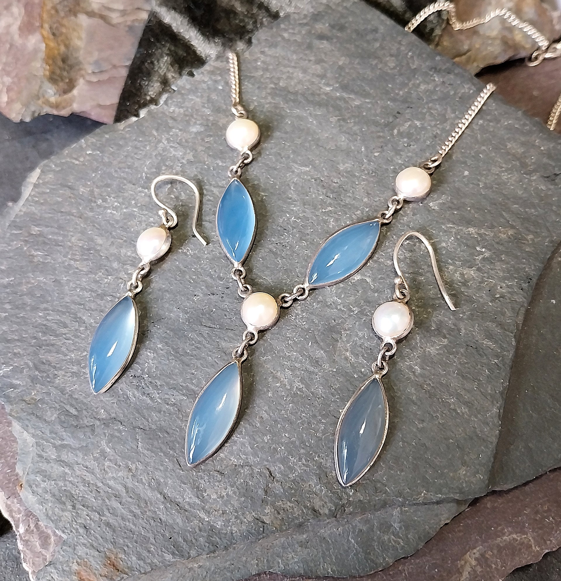 Sterling SILVER & Moonstone Necklace and Matching Earrings Gift Set 18" - 13.2g