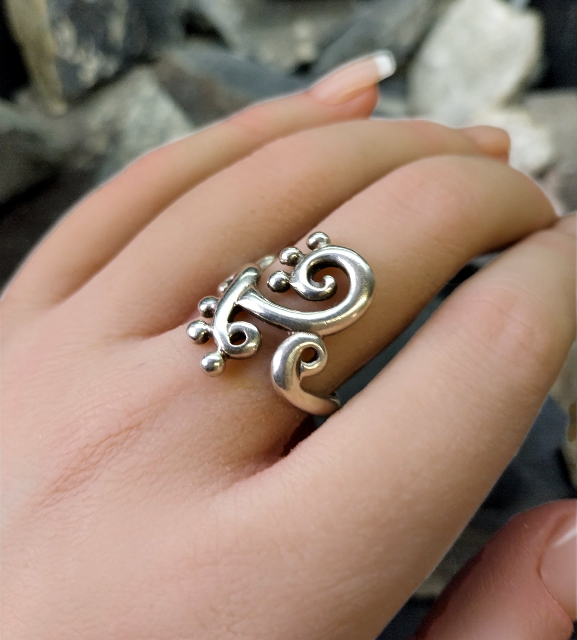Vintage Abstract Sterling Silver Ring - uk size P (us 7.5) - 6g