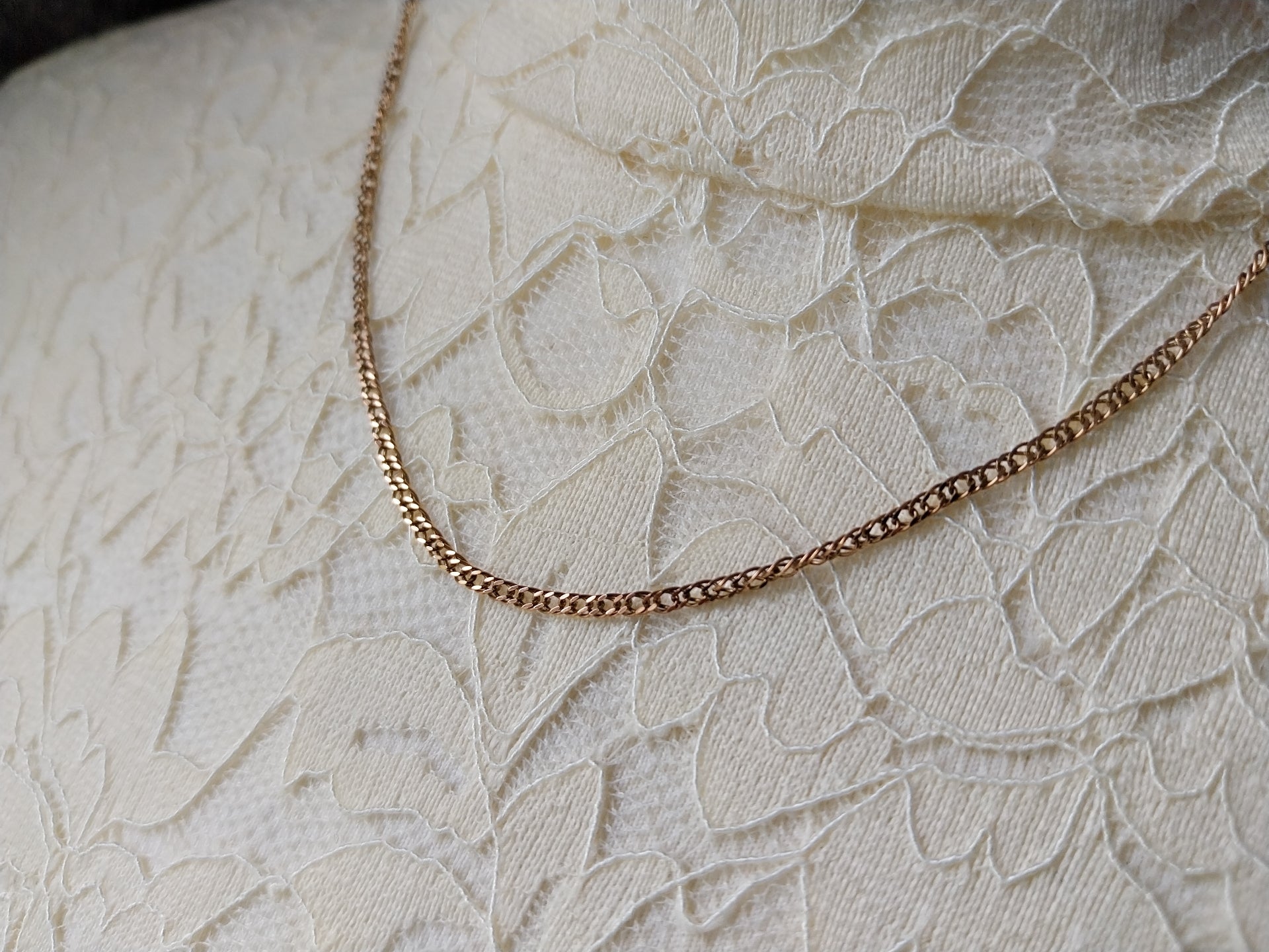 Vintage 9ct Rose GOLD Chain Necklace - CURB Link - 18" - 2.9g