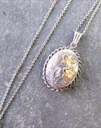 Vintage SILVER Oval LOCKET - with Gold Flowers on 17" Chain - 5g