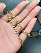9ct GOLD CURB LINK Bracelet length 21.5cm, 6mm wide - 9g