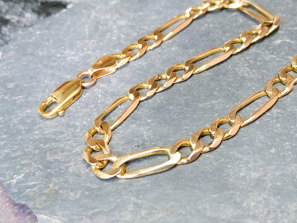 9ct GOLD CURB LINK Bracelet length 21.5cm, 6mm wide - 9g