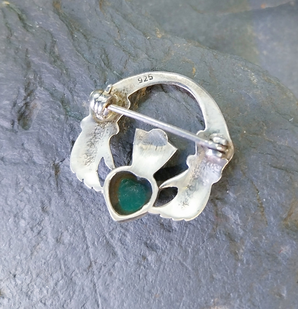 Vintage Sterling Silver Claddagh Brooch & Green Stone - 4.8g