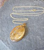 Vintage 9ct GOLD LOCKET with White Swallow Birds on 18" Gold Chain - 4.1g