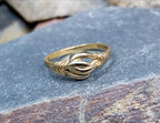9ct GOLD CELTIC Fede Ring - uk size M 1/2 (us 6.5) - 1.5g
