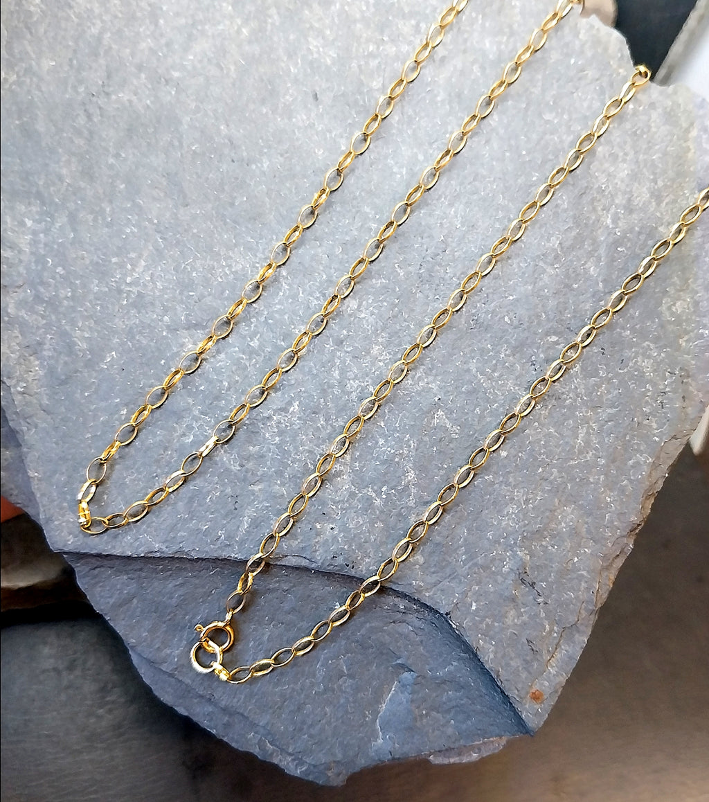 9ct GOLD BELCHER Chain Necklace, 23" Long  Hallmarked - 2.7g