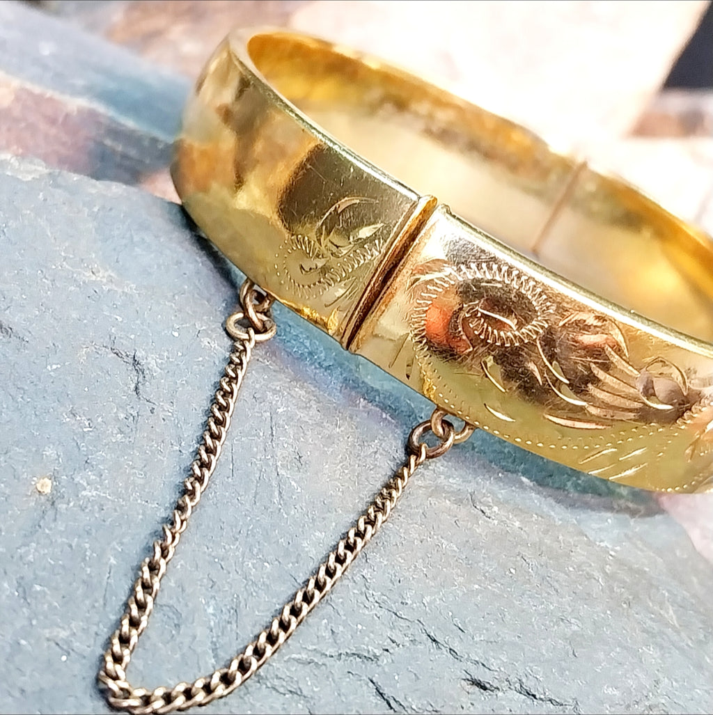 Vintage 9ct Rolled GOLD BANGLE BRACELET with Safety Chain -  18.9g