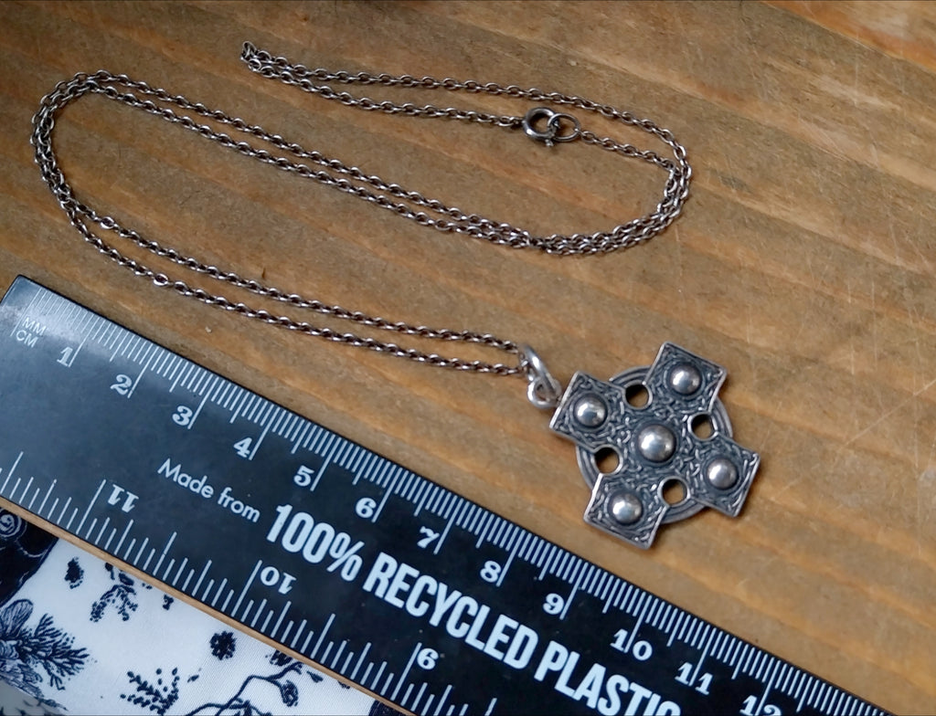Sterling Silver CELTIC CROSS Pendant Necklace  22" Chain 14.9g