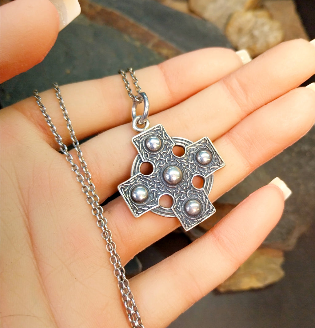 Sterling Silver CELTIC CROSS Pendant Necklace  22" Chain 14.9g