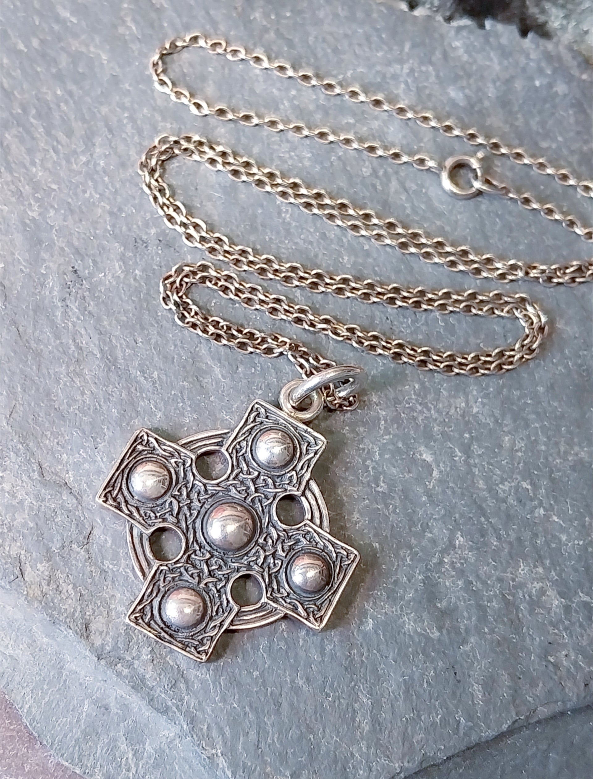 Sterling Silver CELTIC CROSS Pendant Necklace  22" Chain 14.9g