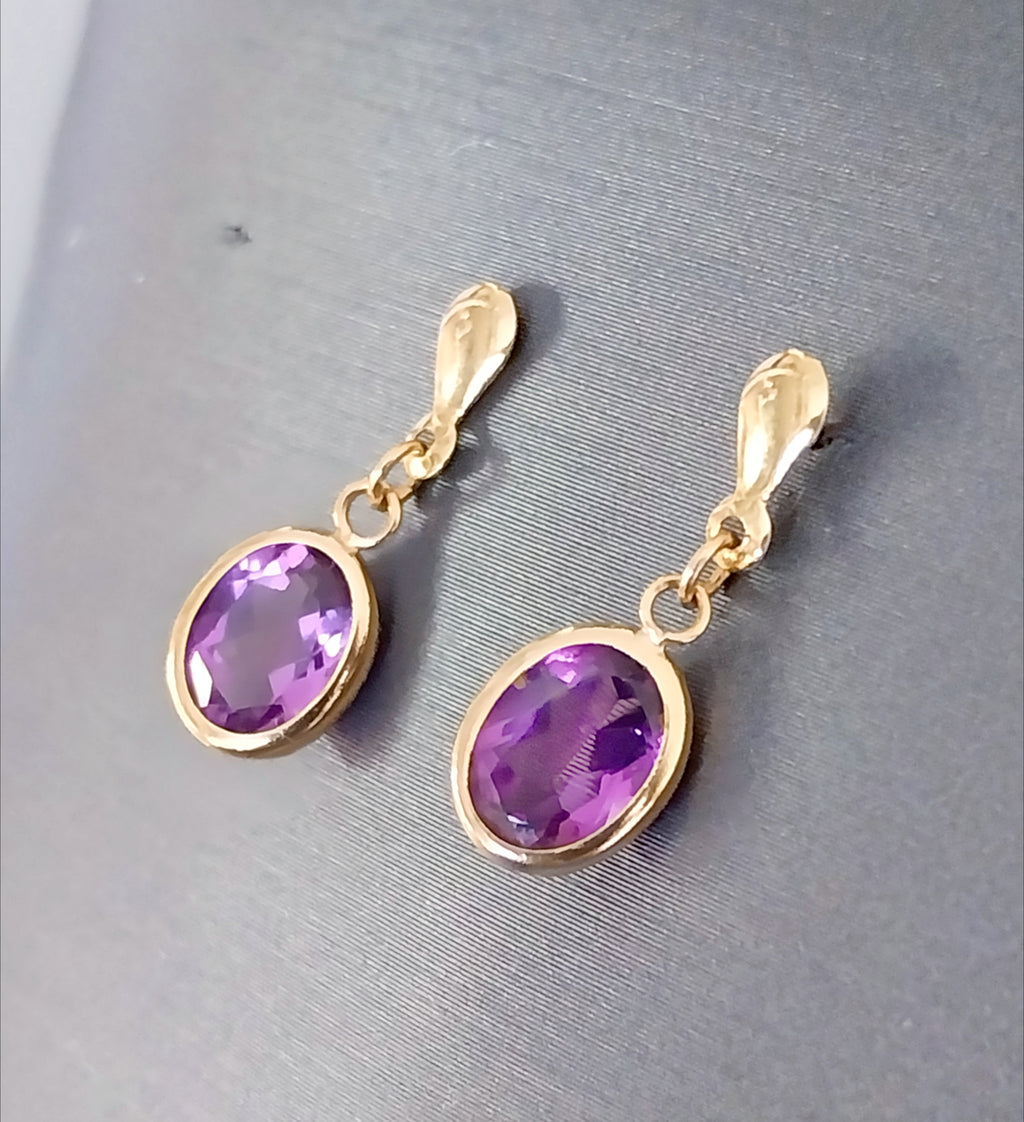 9ct GOLD Classic Amethyst Drop EARRINGS - 1.2g