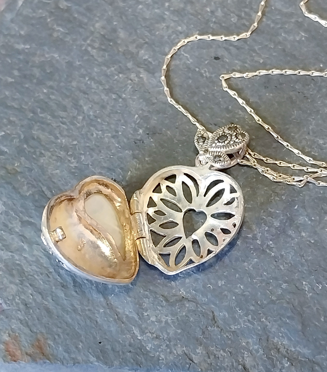 Sterling Silver HEART Locket - Mother of Pearl & Marcasite Stones with 20" Chain - 10.2g