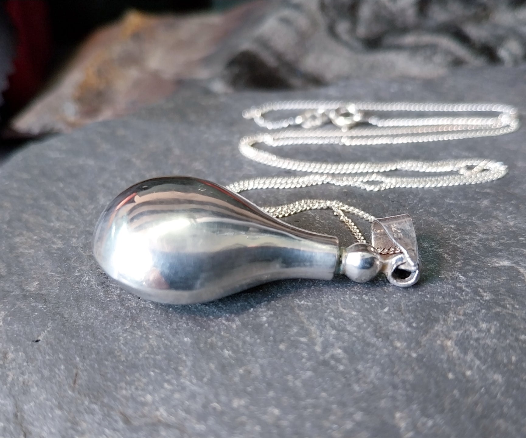 Teardrop Perfume Scent Bottle Pendant - Poison Locket (Sterling Silver) & 18" Chain - 7.1g