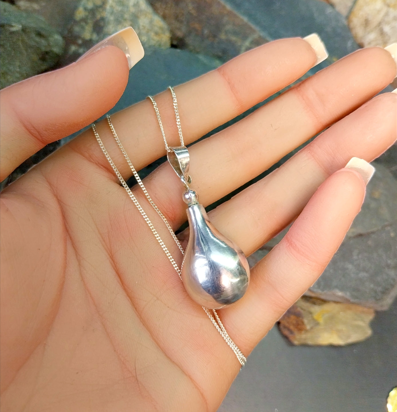 Teardrop Perfume Scent Bottle Pendant - Poison Locket (Sterling Silver) & 18" Chain - 7.1g