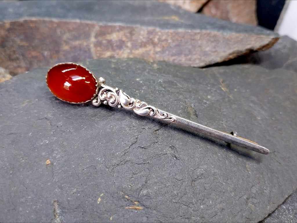 Carnelian Sterling Silver KILT PIN Brooch - Dirk - 4.2g