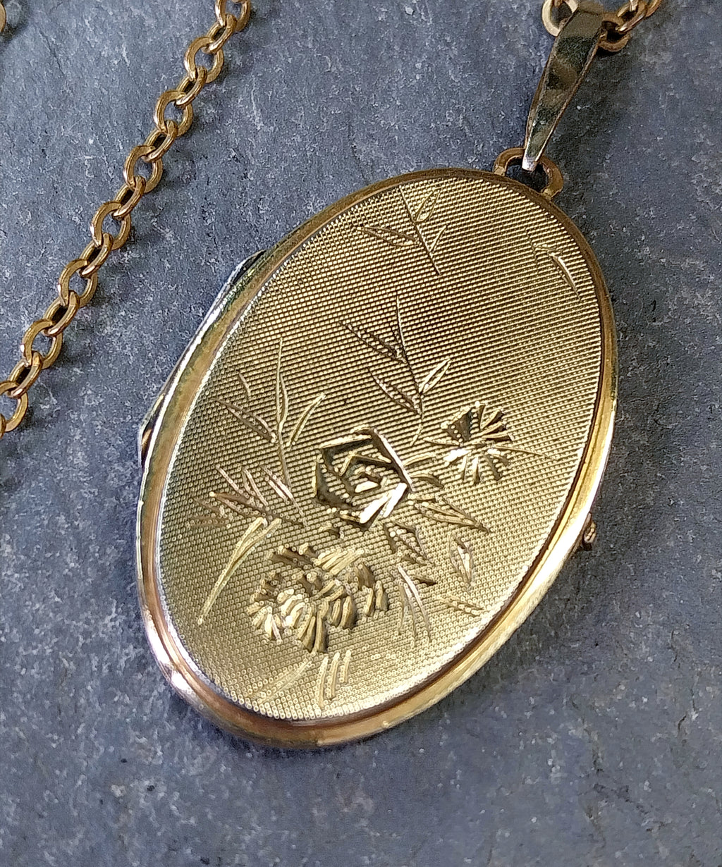 Large Vintage 14ct Rolled Gold LOCKET Necklace, on Long 24" Chain - 19.7g