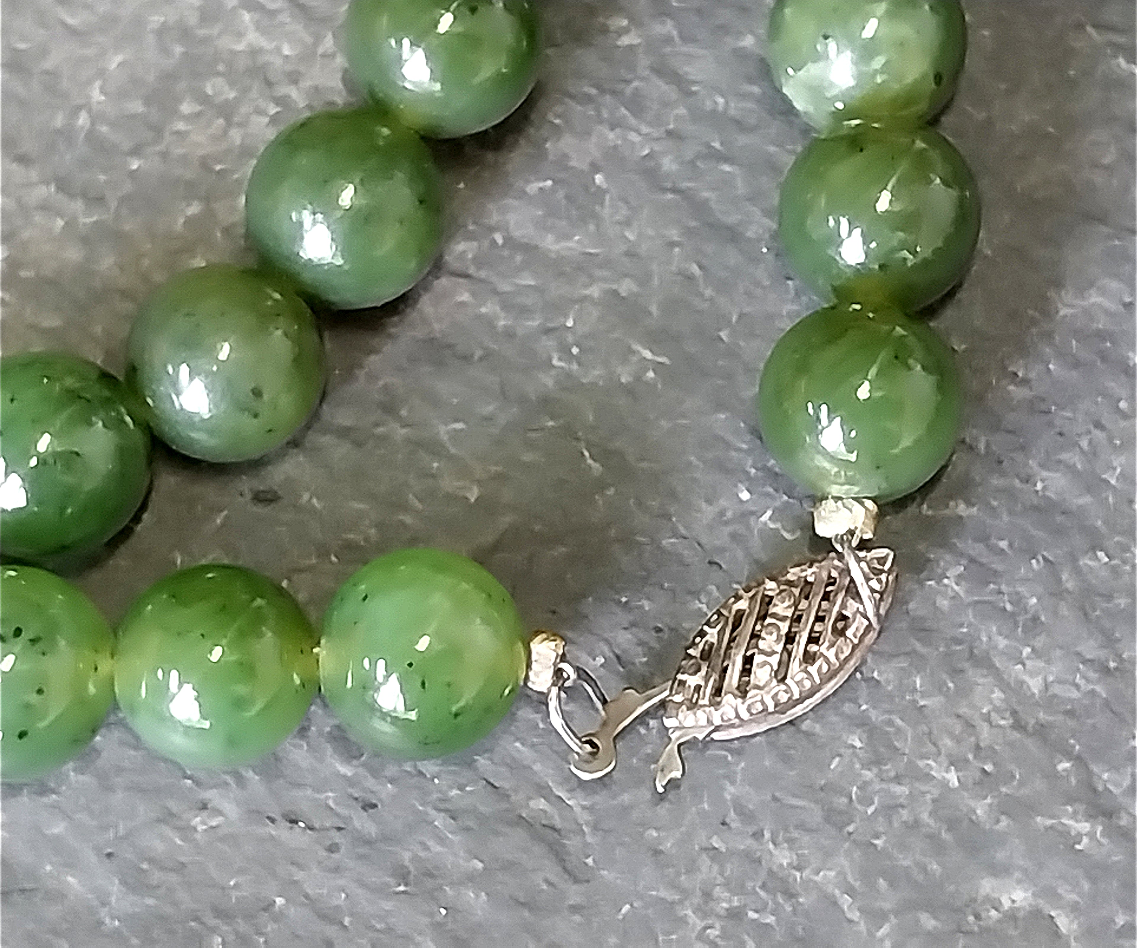 Vintage Deep Green Moss Agate Bead Necklace - 18" - 51.8g