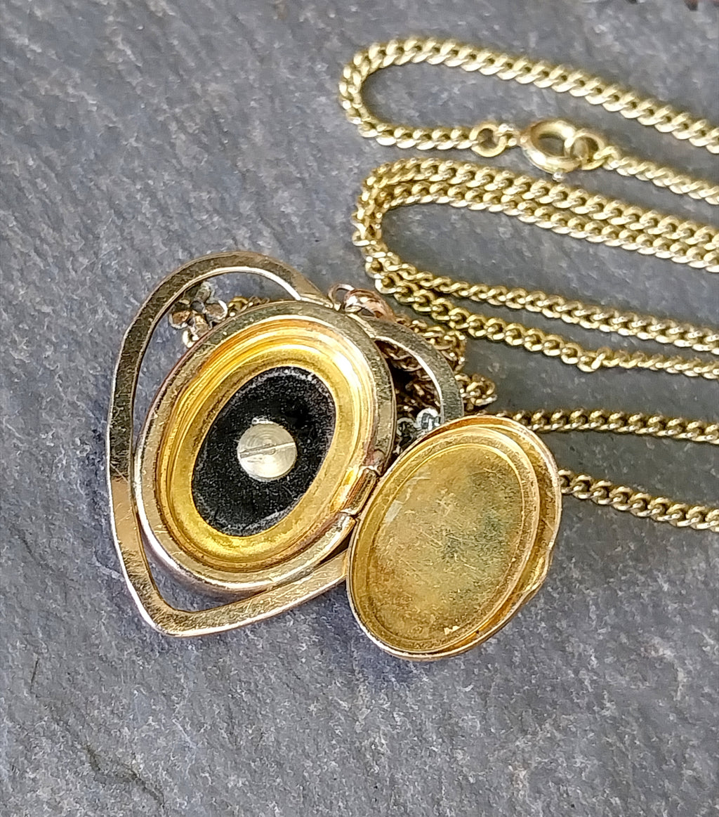 Vintage Black Enamelled Heart LOCKET Necklace - on 28" Chain - 13.5g