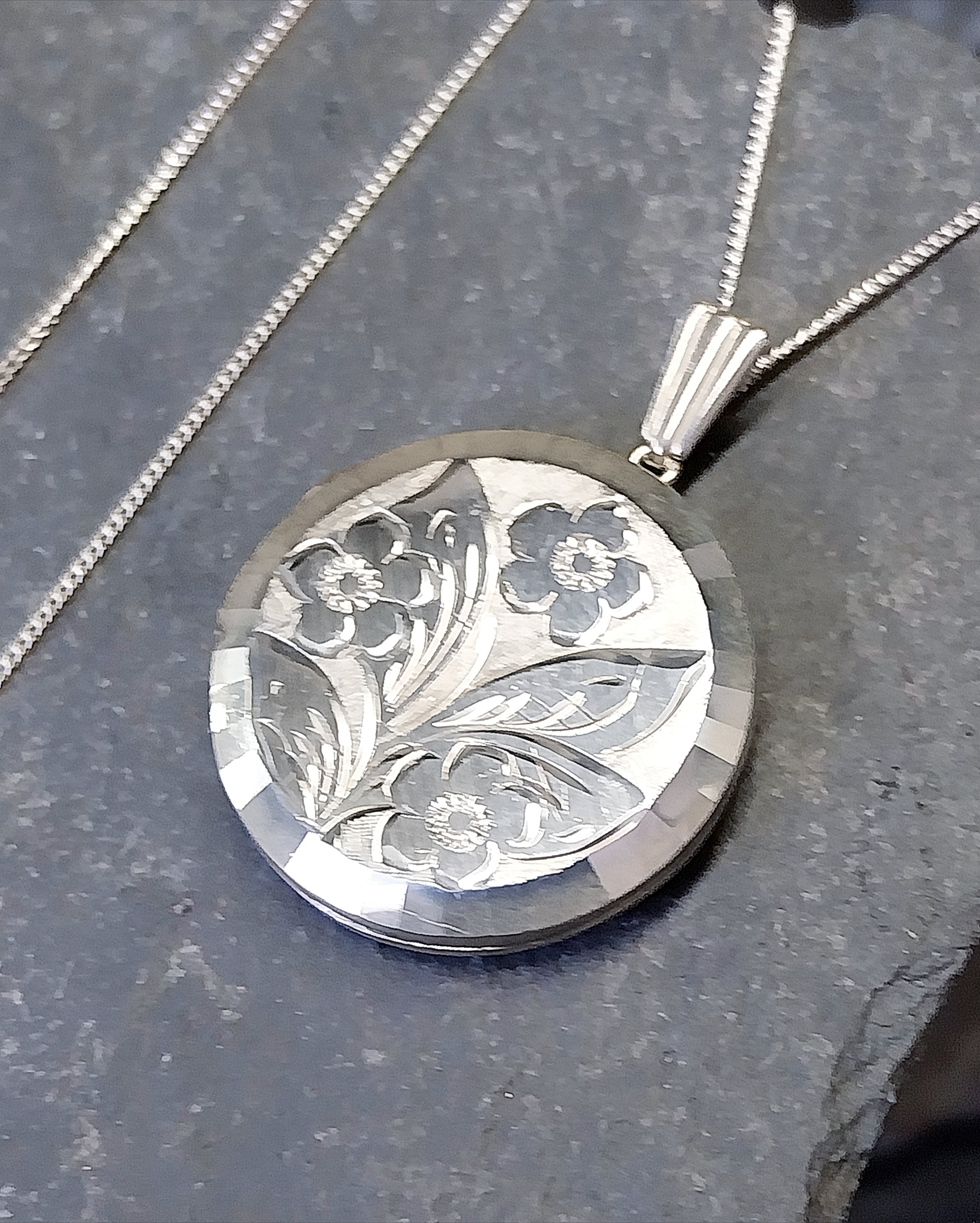 Vintage Georg Jensen SILVER LOCKET Necklace - Circle with 3 flowers on 18" Chain - 8.4g
