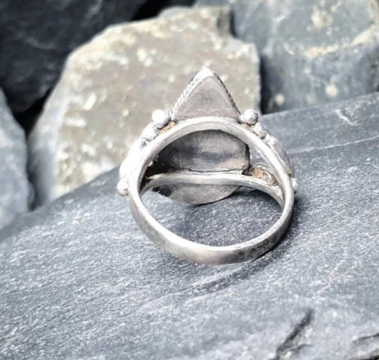 SILVER TEARDROP RING - Jet Black Onyx Stone - Size uk R ( usa 8.5) - 8.7g