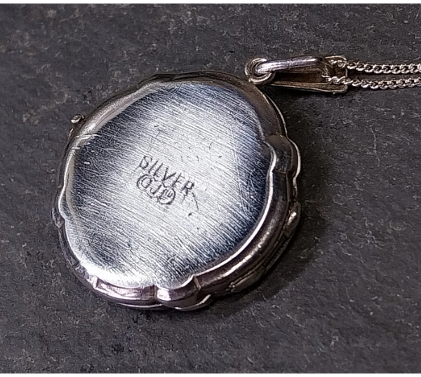 Georg Jensen SILVER LOCKET Necklace - Scalloped Circle  18" Chain - 4.8g