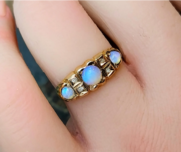 Antique 9ct Rose Gold Triple Fire OPAL & DIAMOND Ring - 1904 - Size uk M (6)