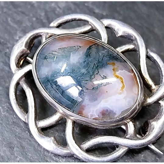 THOMAS EBBUTT Moss Agate Brooch - Scottish Silver c.1967 - 9g