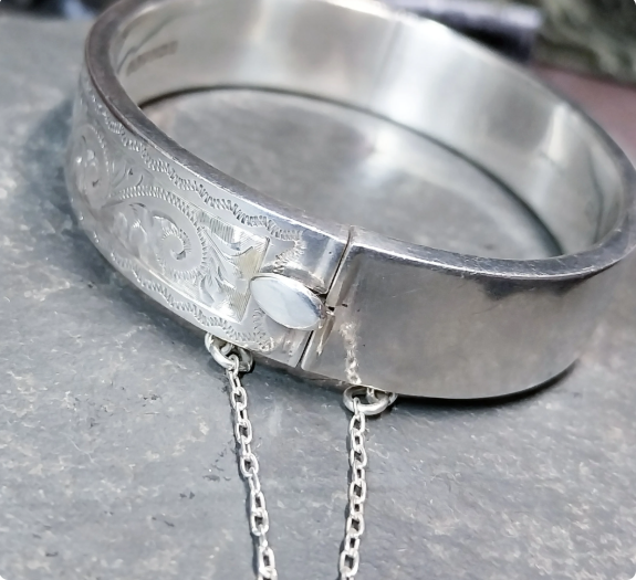 Vintage Stunning SILVER BANGLE Bracelet - JG 1961 - 21.3g