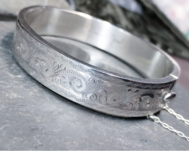Vintage Stunning SILVER BANGLE Bracelet - JG 1961 - 21.3g