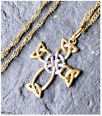 Vintage 9ct GOLD Celtic CROSS Necklace, on 18" Gold Chain - 2.7g