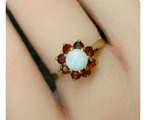 9ct GOLD Opal & Red Garnet Cluster Ring - Size uk K 1/2 (us 5.5) - vintage  1.9g