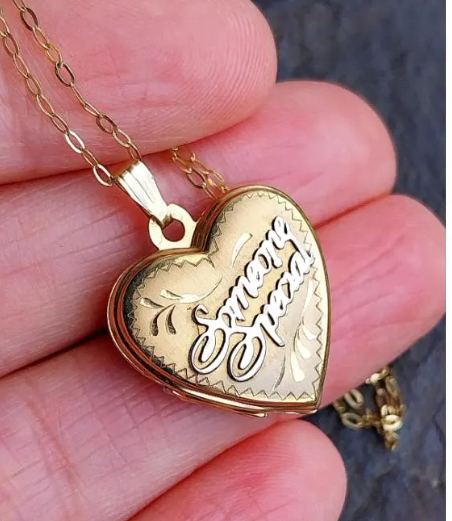 9ct GOLD Heart Locket Necklace 'Someone Special' on 16" Chain - 2.1g