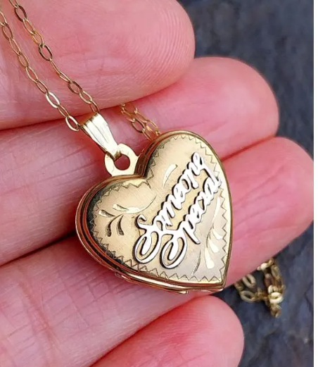 9ct GOLD Heart Locket Necklace 'Someone Special' on 16" Chain - 2.1g