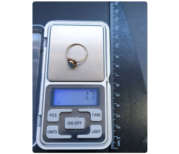 9ct Gold Misty BLUE CHALCEDONY Moonstone RING - Vintage - Size uk P (7.5) - 1.7g