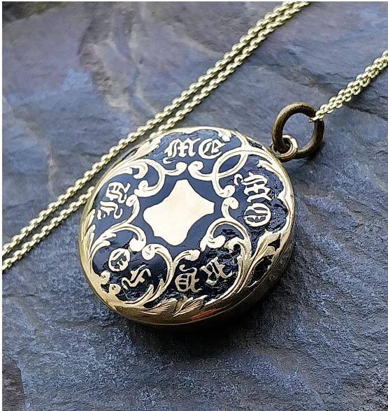 Antique 9ct Gold LOCKET NECKLACE - Black Enamel 'In Memory Of' on 18" Chain 5.5g