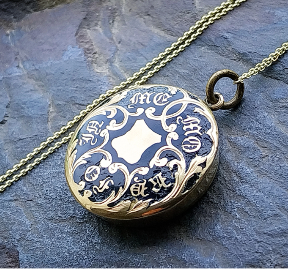 Antique 9ct Gold LOCKET NECKLACE - Black Enamel 'In Memory Of' on 18" Chain 5.5g