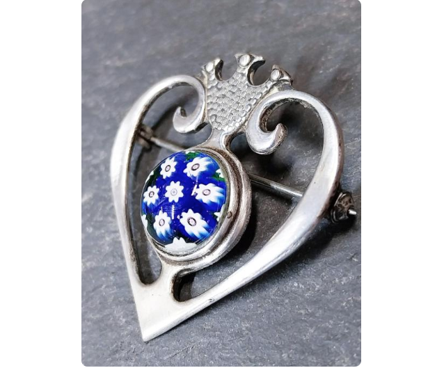 Vintage SILVER CAITHNESS BROOCH - Millefiori Heart and Crown Luckenbooth - 10.4g