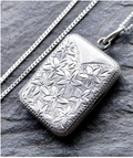 Edwardian SILVER Rectangular LOCKET, Chester 1908 on 18" Chain - 5.2g