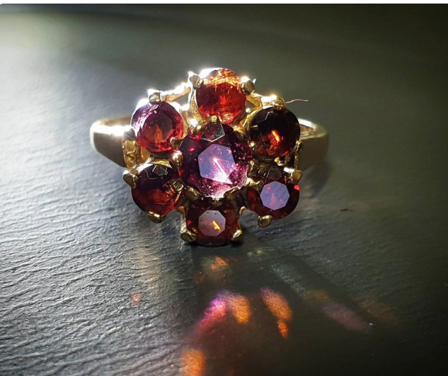 Vintage 9ct GOLD GARNET Ring - with Mandarin Spessartite Cluster - Size K - 3.1g