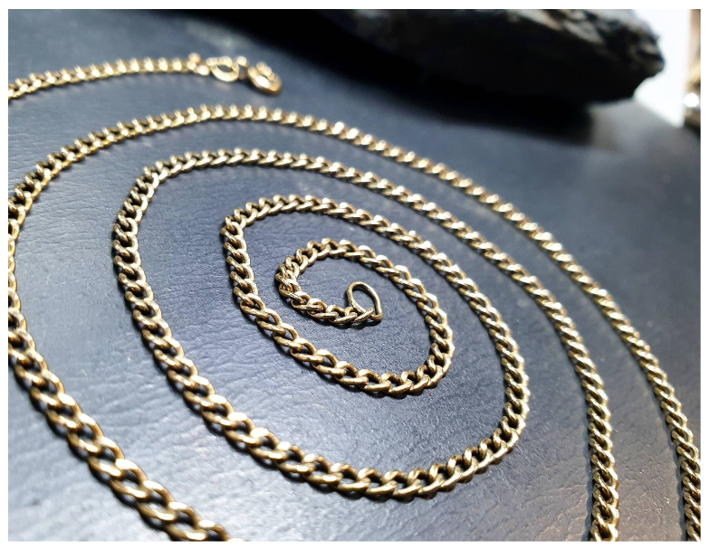 Vintage 9ct GOLD CHAIN Necklace - Very Long 26" - 5.9g