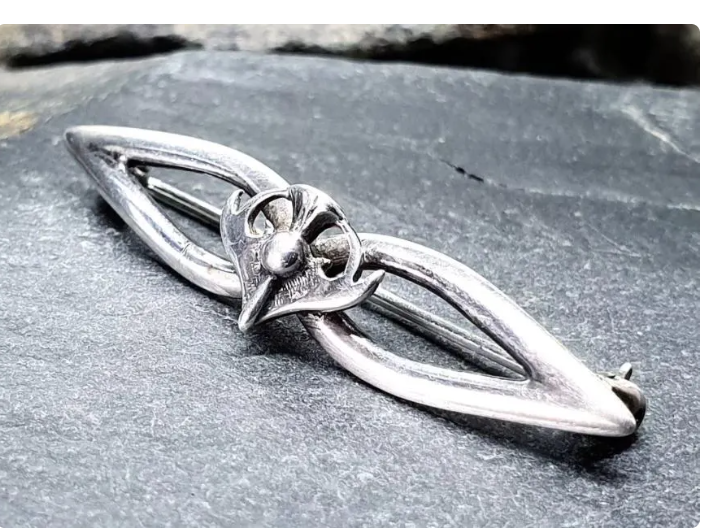 Silver OLA GORIE CELTIC Thistle Brooch - Sterling Silver - omg - 3.9g