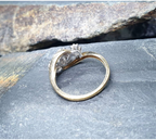 9ct GOLD DIAMOND RING with Trinity of Stars - Size uk M 1/2 (us 6.5) - 2.4g