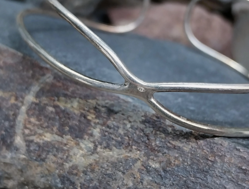 Vintage SILVER  BANGLE Bracelet - Enamel Mandela Star - 10.9g