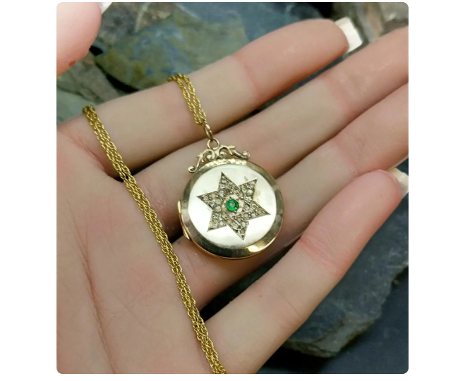 Antique 9ct Gold LOCKET - Circular with Paste Stones Star on 18" Chain - 6g