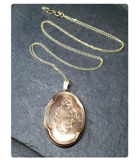 Antique 9ct ROSE GOLD LOCKET - Chester Hallmarks 1910 on 20" Chain - 4.2g