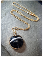 Antique 9ct ROSE GOLD Banded Agate locket pendant on Barrel Clasp 16" chain 7.7g