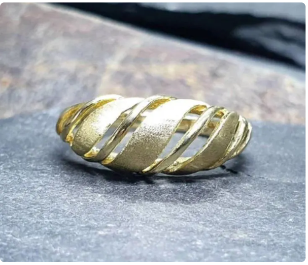 Vintage 9ct GOLD Celtic Weave RING - Hallmarked - Size P (7.5) - 2.5g