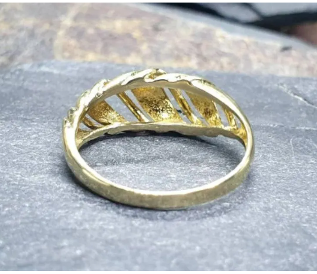Vintage 9ct GOLD Celtic Weave RING - Hallmarked - Size P (7.5) - 2.5g